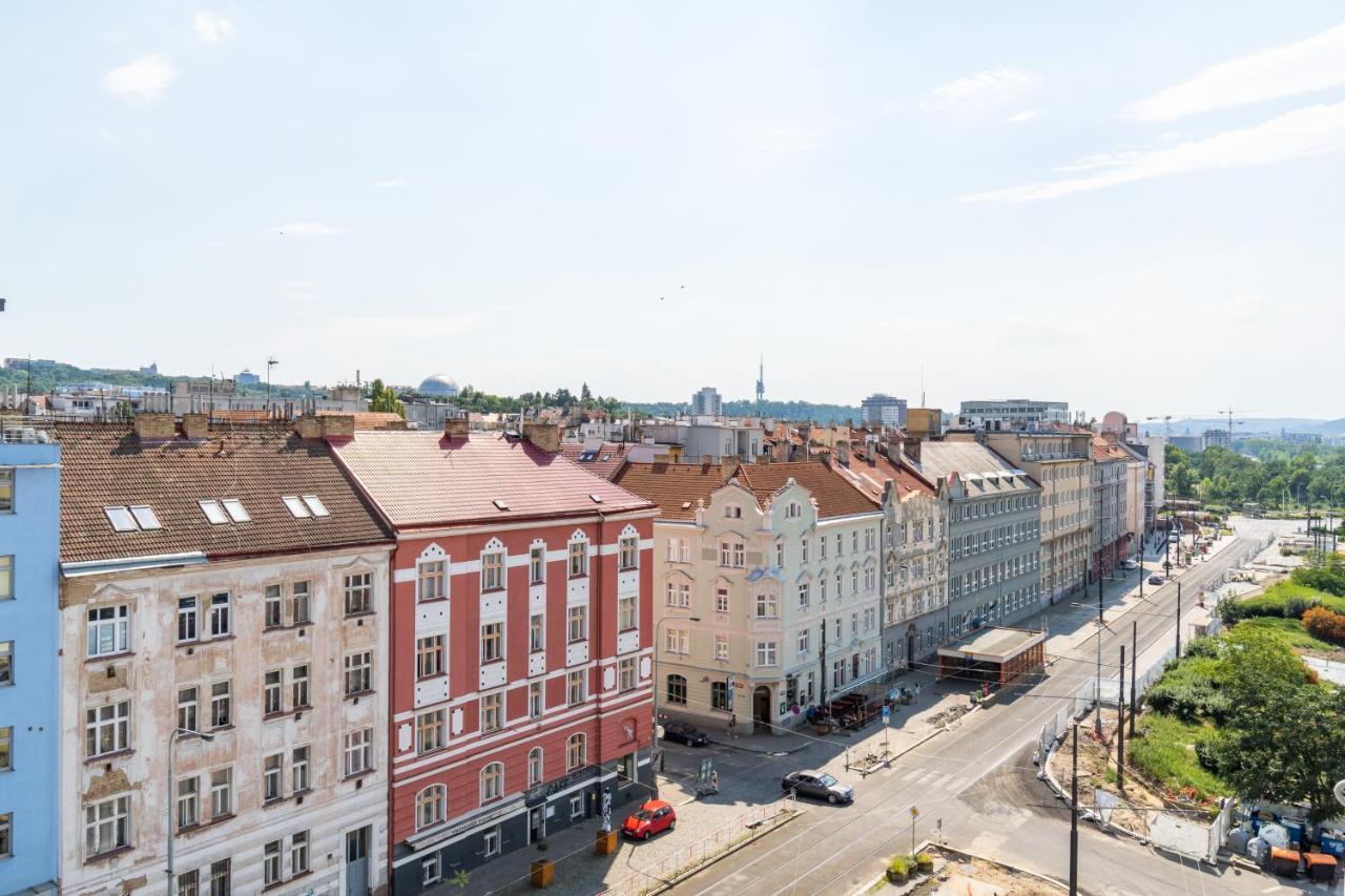 Brand New # 42 In Brand New Building With Free Parking In The Center Praag
