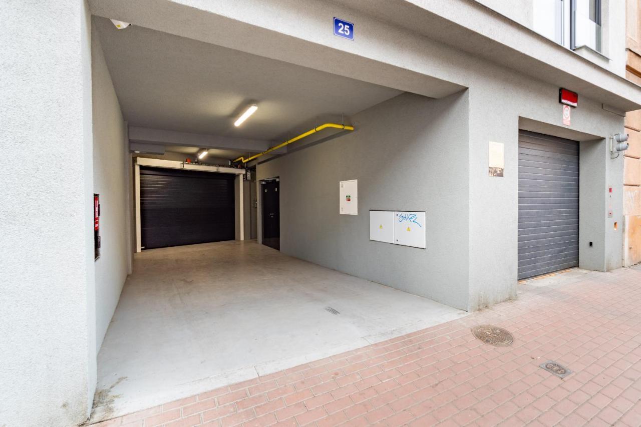 Brand New # 42 In Brand New Building With Free Parking In The Center Appartement